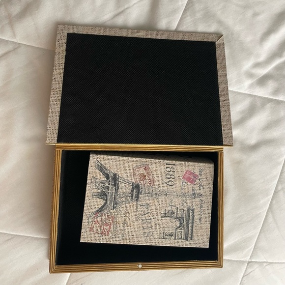 Magnetic Paris book-shaped storage memory boxes - Picture 3 of 6